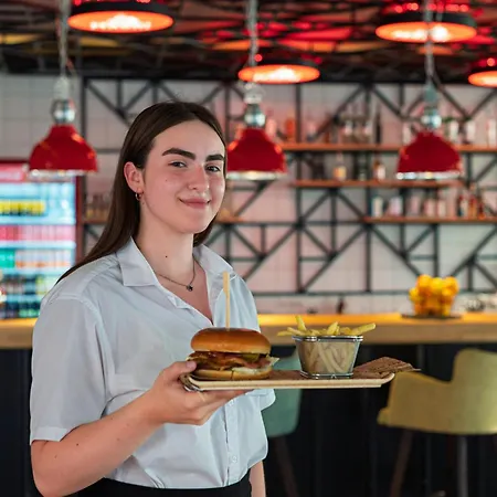 Szálloda Marvel - Fully Renovated Free Access