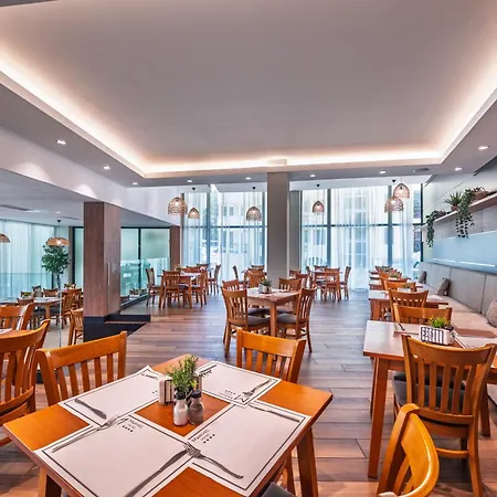 Hotel Marvel - Fully Renovated Free Beach Access