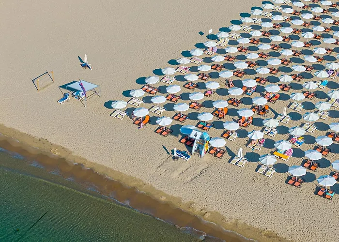 Marvel - Fully Renovated Free Access Sunny Beach