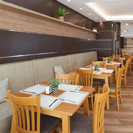 Marvel - Fully Renovated Free Access 4* サニービーチ