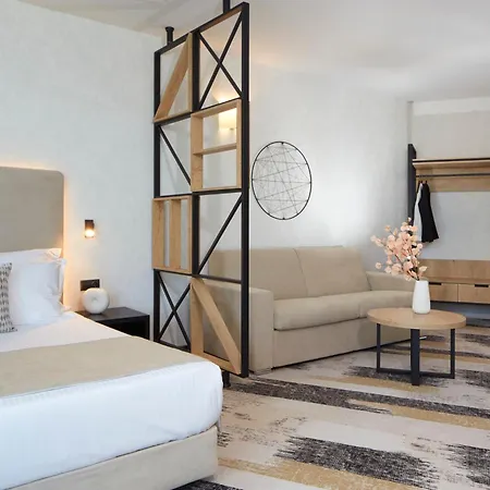 Marvel - Fully Renovated Free Access 4* Slantchev Briag