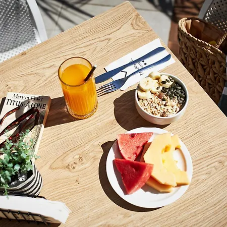 Marvel - Fully Renovated Free Access 4*