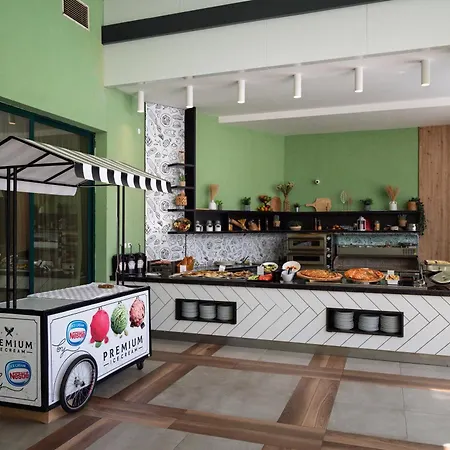 Marvel - Fully Renovated Free Access 4*