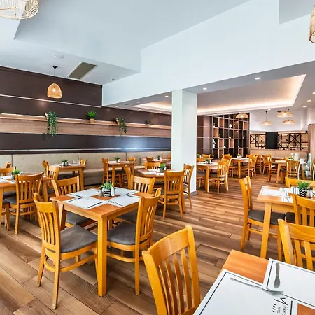 Marvel - Fully Renovated Free Access Hotel