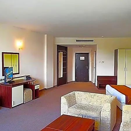 Marvel - Fully Renovated Free Access Otel 4*
