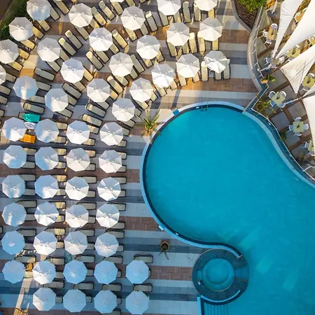 Marvel - Fully Renovated Free Access Sunny Beach