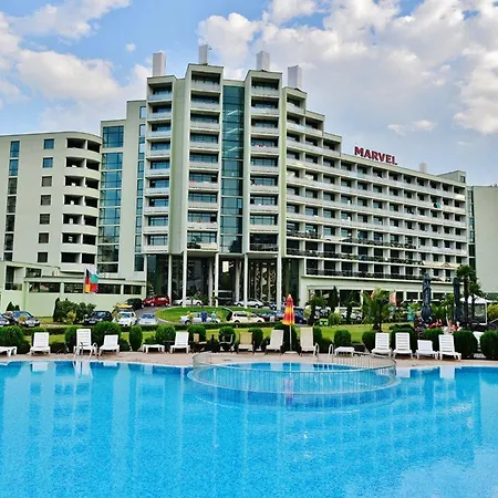 호텔 Hotel Marvel - Fully Renovated Free Beach Access