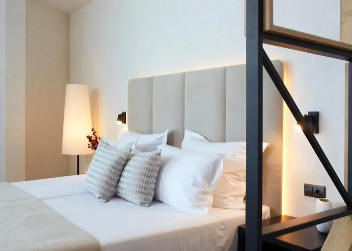 Marvel - Fully Renovated Free Access ホテル