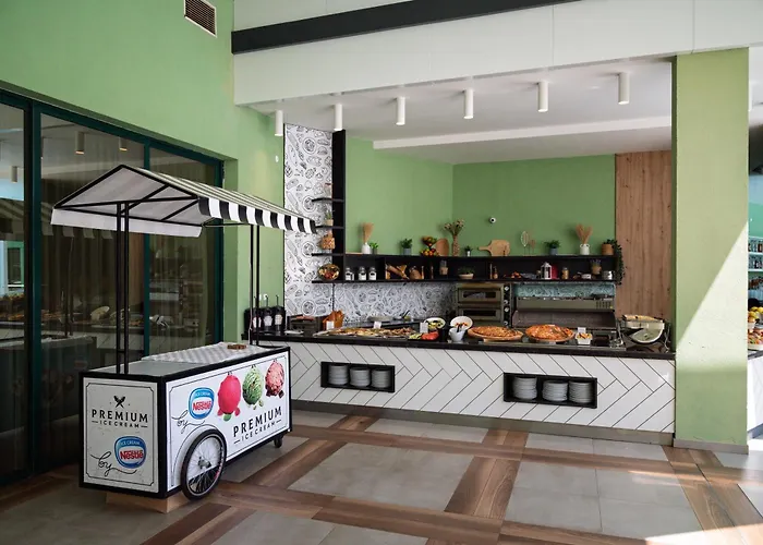 Marvel - Fully Renovated Free Access 4*