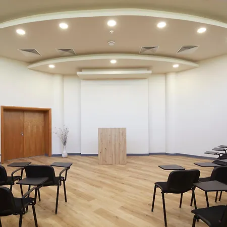 ホテル Hotel Marvel - Fully Renovated Free Beach Access 4*