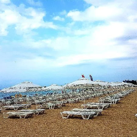 Hotel Marvel - Fully Renovated Free Beach Access 4*