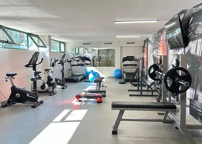 Marvel - Fully Renovated Free Access 酒店 4*