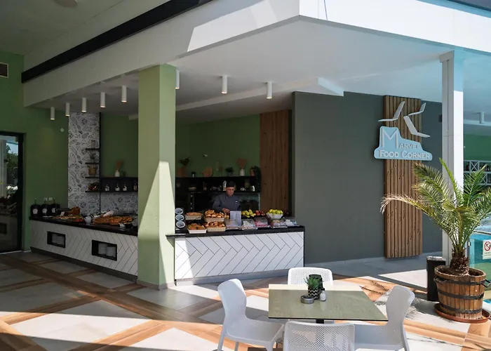 Marvel - Fully Renovated Free Access 酒店 4*