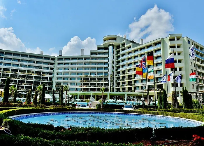 Marvel - Fully Renovated Free Access 阳光海滩