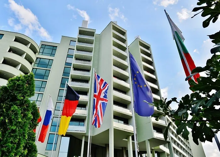 Marvel - Fully Renovated Free Access 阳光海滩